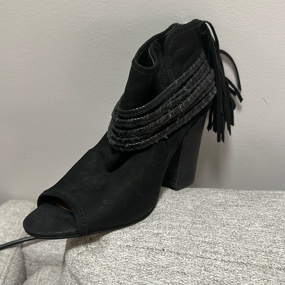 Black BCBG woman’s ankle boots, size 7 1/2
